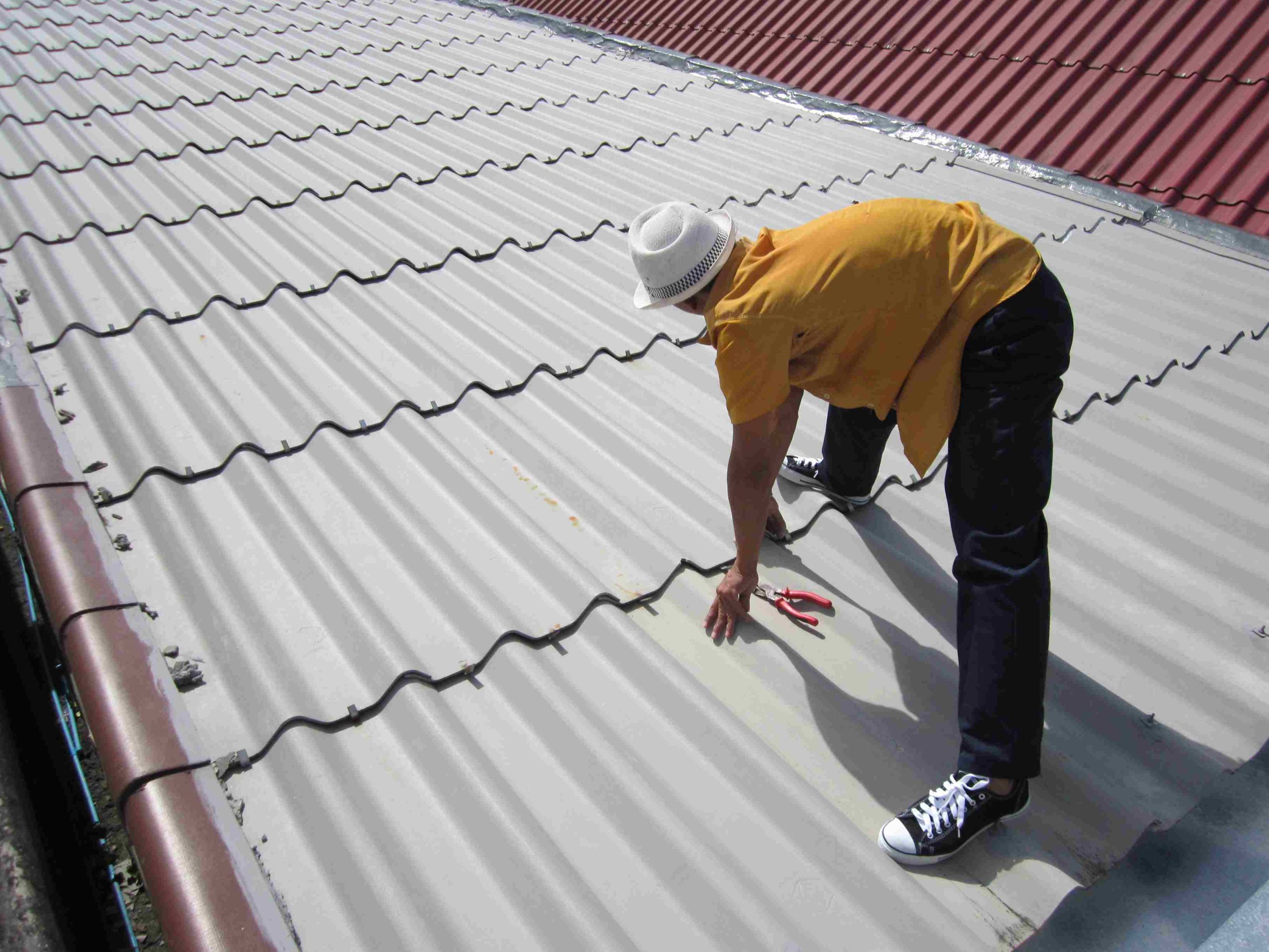 repair roofer